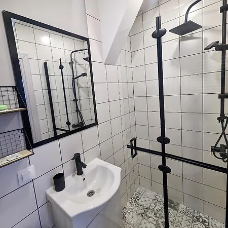 Lily's 5 By Bulgarentals - *