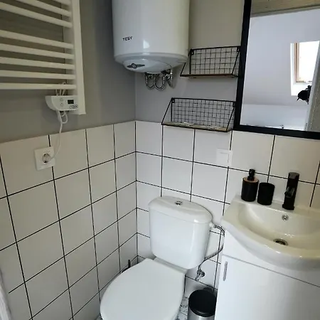 Lily's 5 By Bulgarentals - Apartman